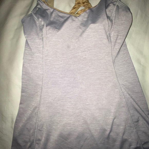 Lululemon tank top size 4 - Picture 5 of 6